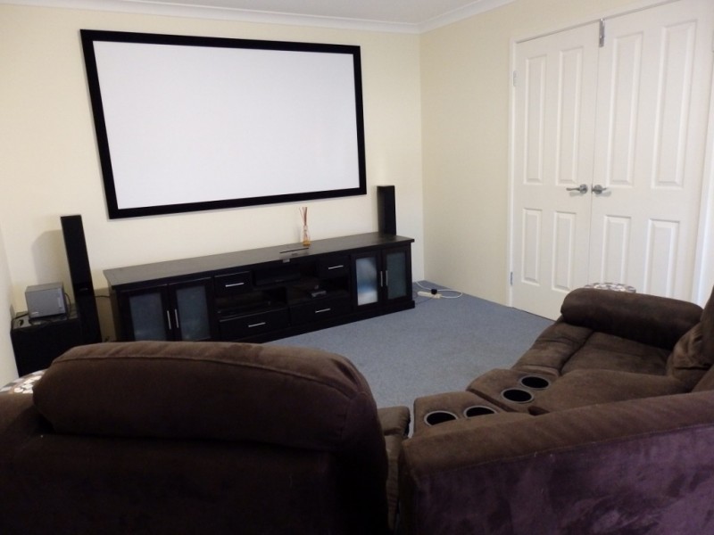 8 Britannia Place, Port Kennedy WA 6172