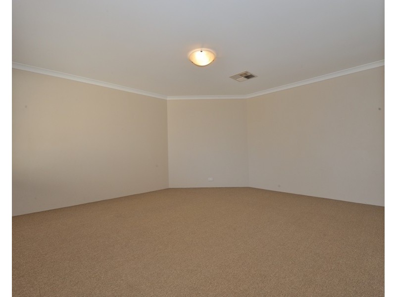 18 Lemon Gum Drive, Baldivis WA 6171