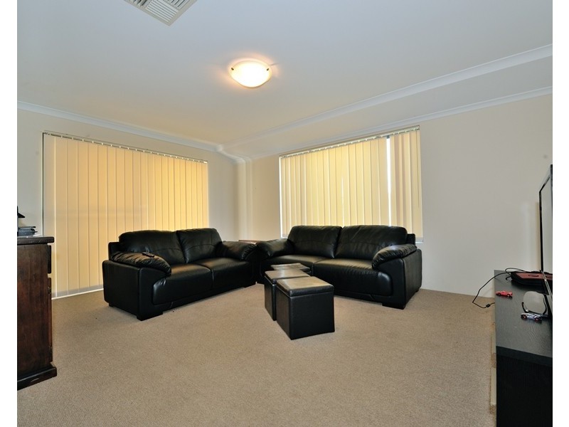 18 Lemon Gum Drive, Baldivis WA 6171