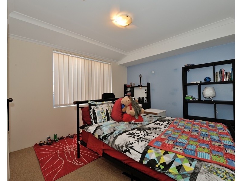 18 Lemon Gum Drive, Baldivis WA 6171