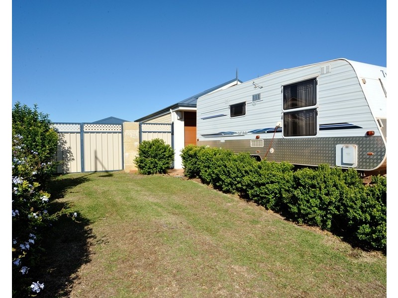 18 Lemon Gum Drive, Baldivis WA 6171