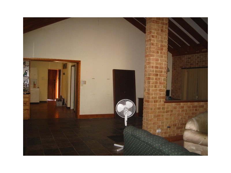 211 Kent Street, Rockingham WA 6168