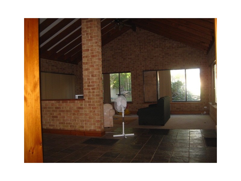 211 Kent Street, Rockingham WA 6168