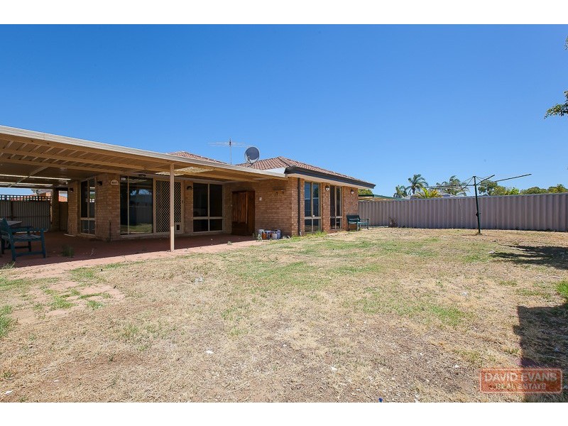 5 Caliso Court, Warnbro WA 6169