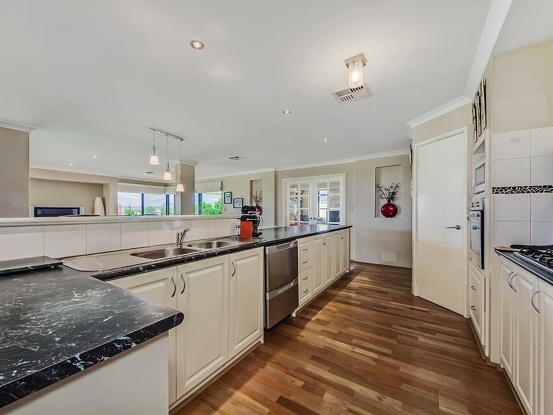 19 Danks Vista, Baldivis WA 6171