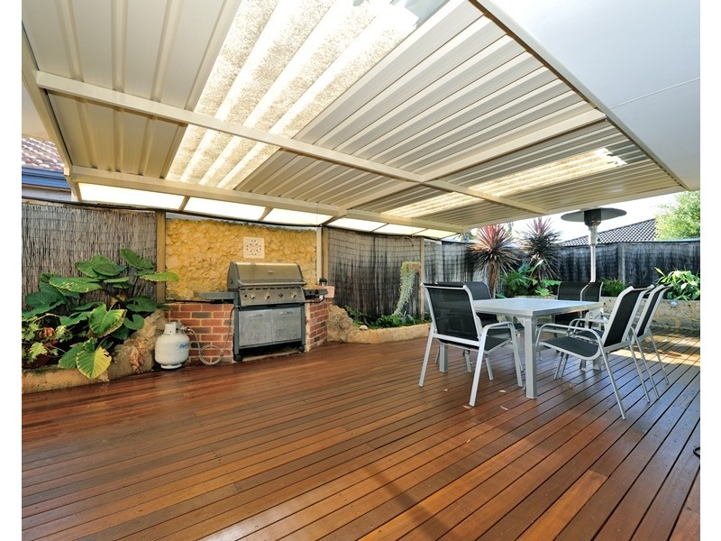 11 Azure Lane, Warnbro WA 6169