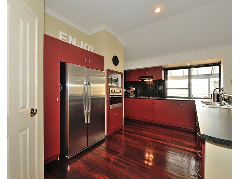 10 Arpenteur Drive, Baldivis WA 6171