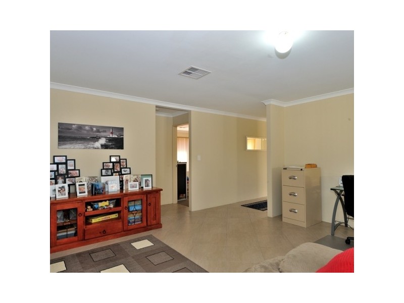 36 Zaragoza Drive, Port Kennedy WA 6172