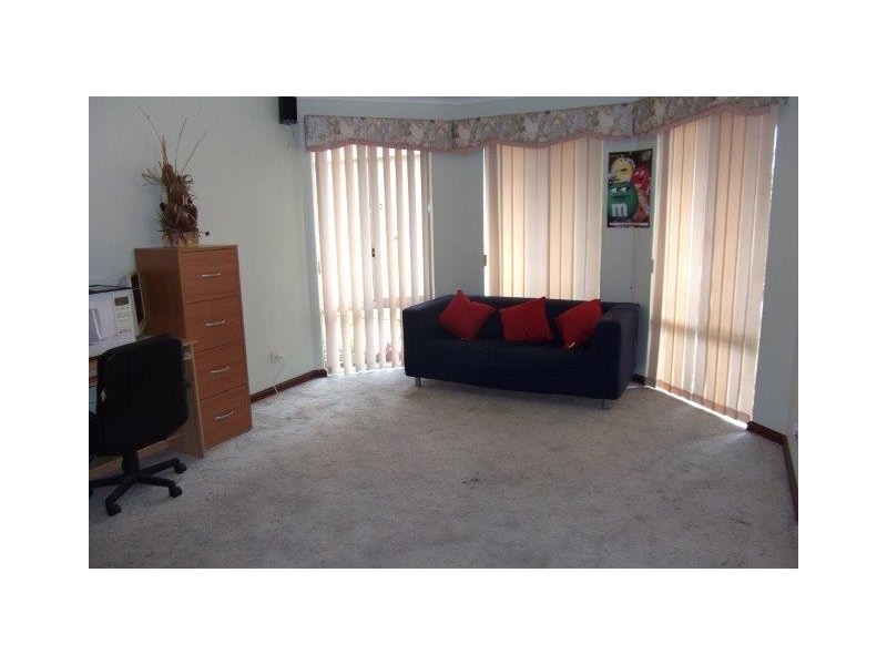 12 Link Way, Cooloongup WA 6168