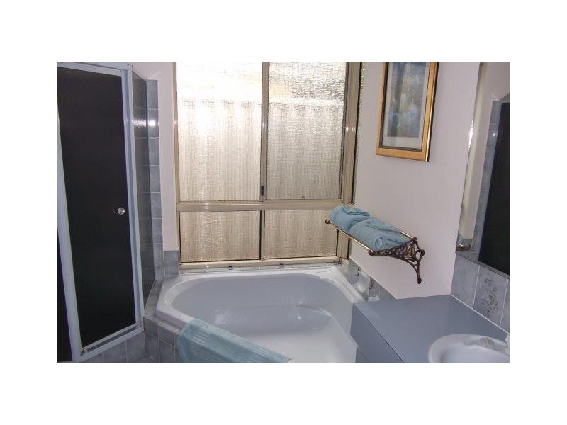 12 Link Way, Cooloongup WA 6168