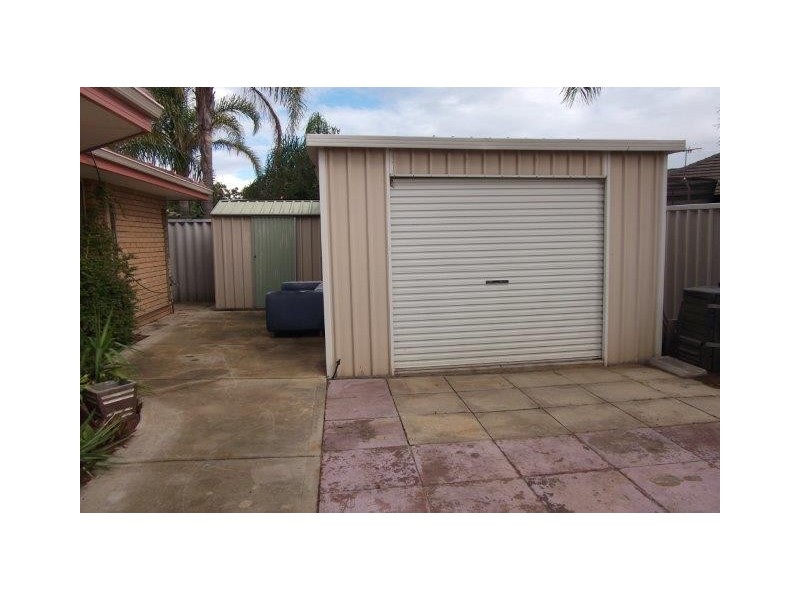12 Link Way, Cooloongup WA 6168