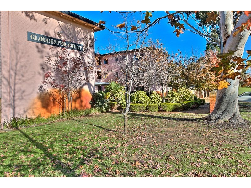 11/4 Canham Way, Orelia WA 6167