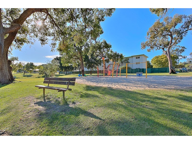 11/4 Canham Way, Orelia WA 6167