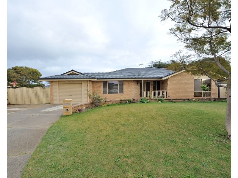 7 Mildura Place, Rockingham WA 6168