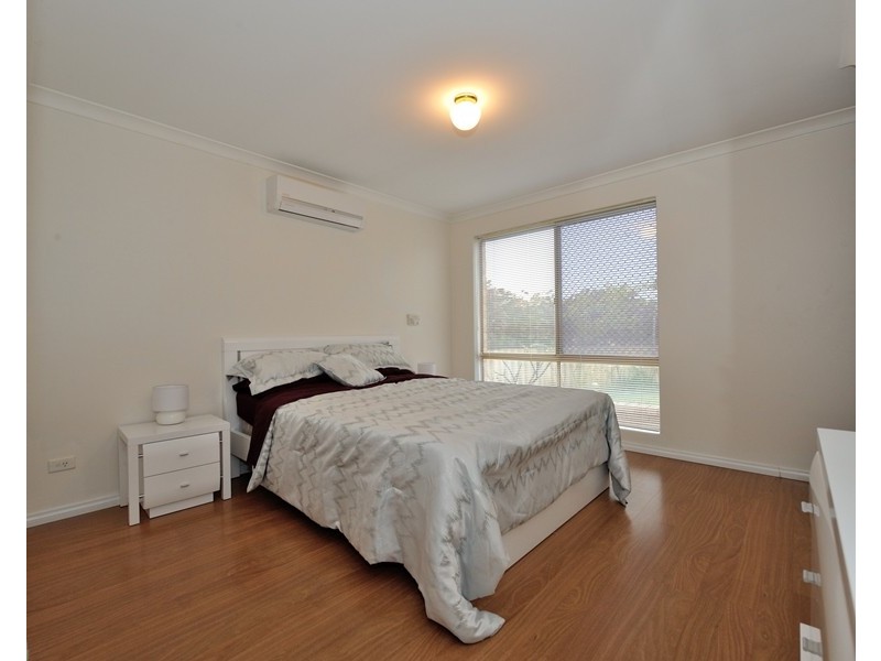 7 Mildura Place, Rockingham WA 6168