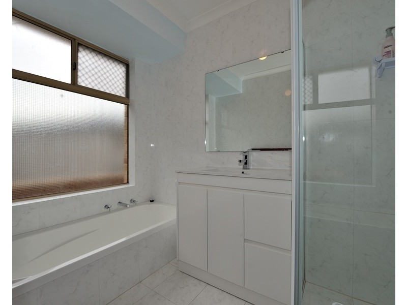 7 Mildura Place, Rockingham WA 6168