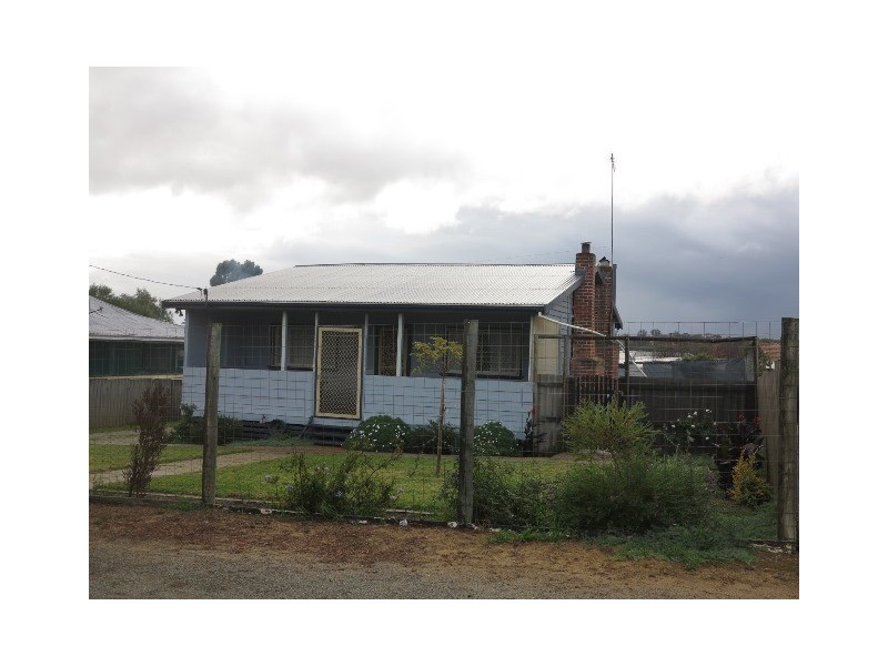 77 Fox Street, Narrogin WA 6312