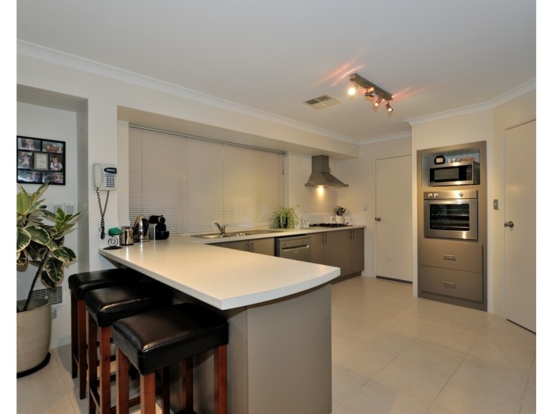 65 Lemon Gum Drive, Baldivis WA 6171