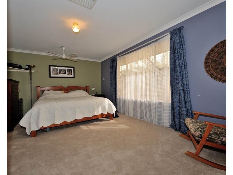 14 Anjou Green, Port Kennedy WA 6172