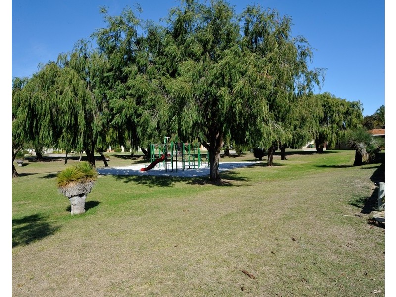 14 Anjou Green, Port Kennedy WA 6172