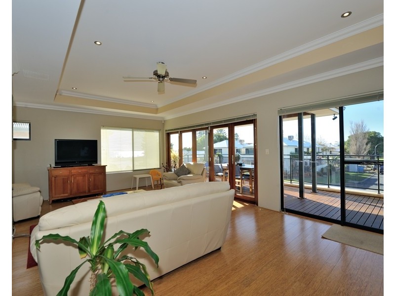 5 Bell Street, Rockingham WA 6168