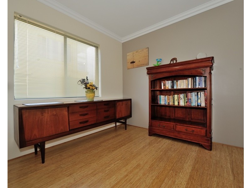 5 Bell Street, Rockingham WA 6168