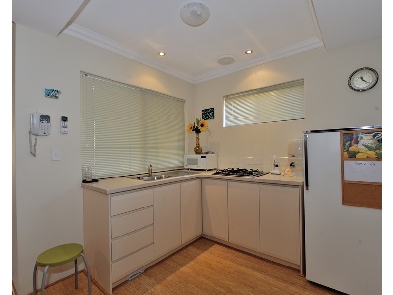 5 Bell Street, Rockingham WA 6168