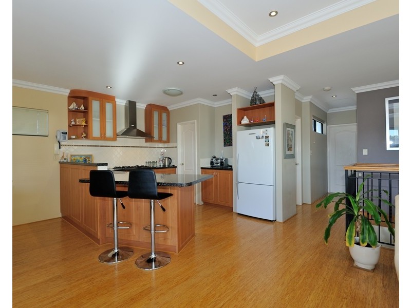 5 Bell Street, Rockingham WA 6168