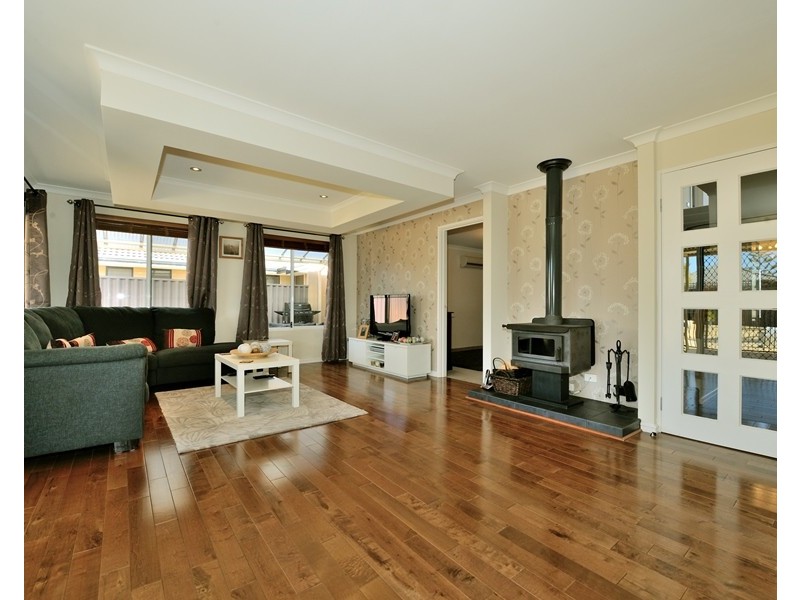 19 St Cloud Way, Port Kennedy WA 6172