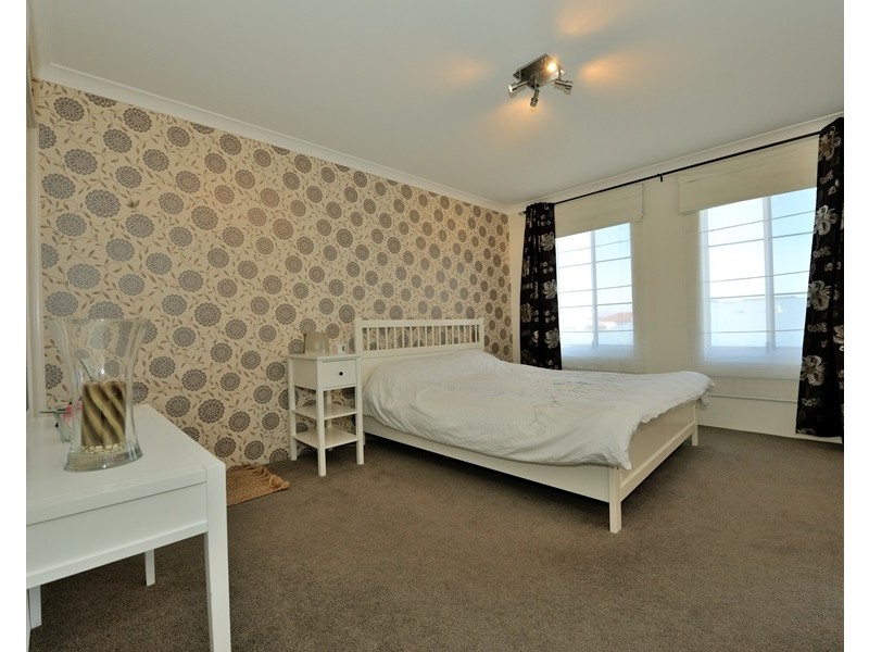 19 St Cloud Way, Port Kennedy WA 6172