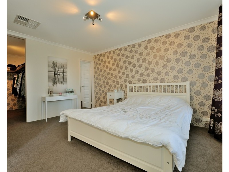 19 St Cloud Way, Port Kennedy WA 6172