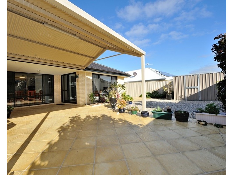 3 Whitemoss Turn, Waikiki WA 6169