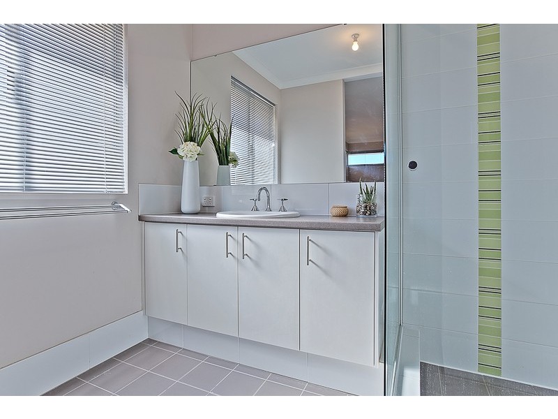 4 Mariposa Boulevard, Secret Harbour WA 6173