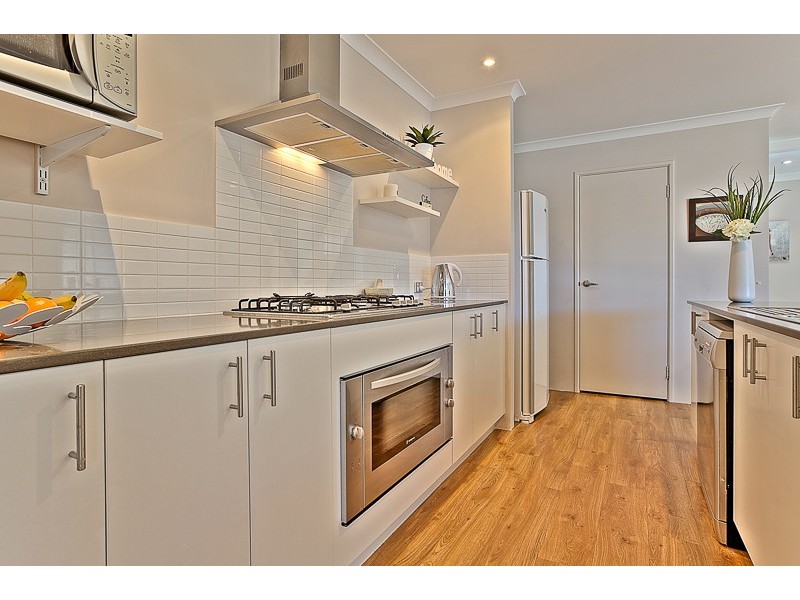 4 Mariposa Boulevard, Secret Harbour WA 6173