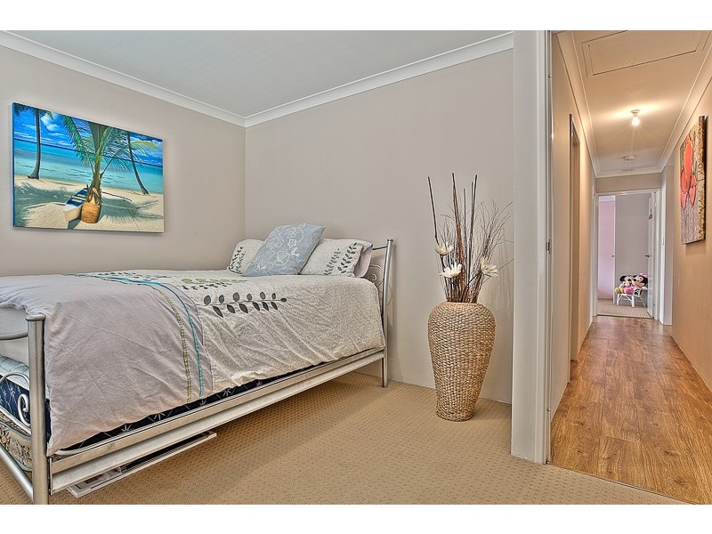 4 Mariposa Boulevard, Secret Harbour WA 6173