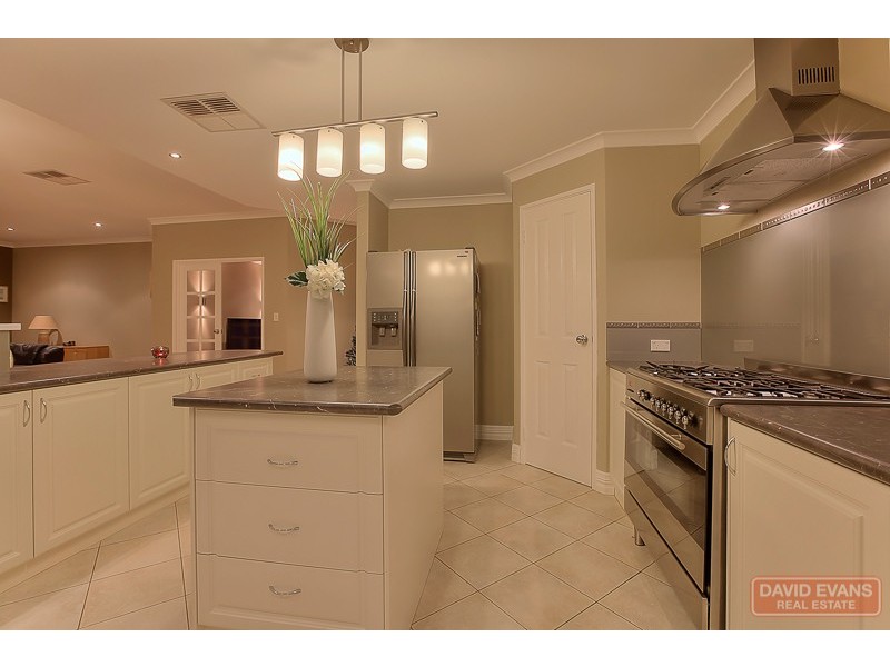 18 Tillery Way, Secret Harbour WA 6173