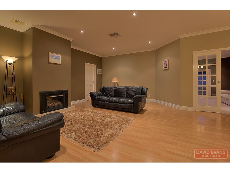 18 Tillery Way, Secret Harbour WA 6173