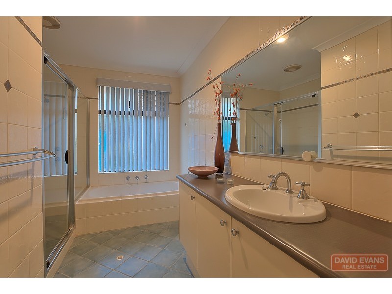 18 Tillery Way, Secret Harbour WA 6173