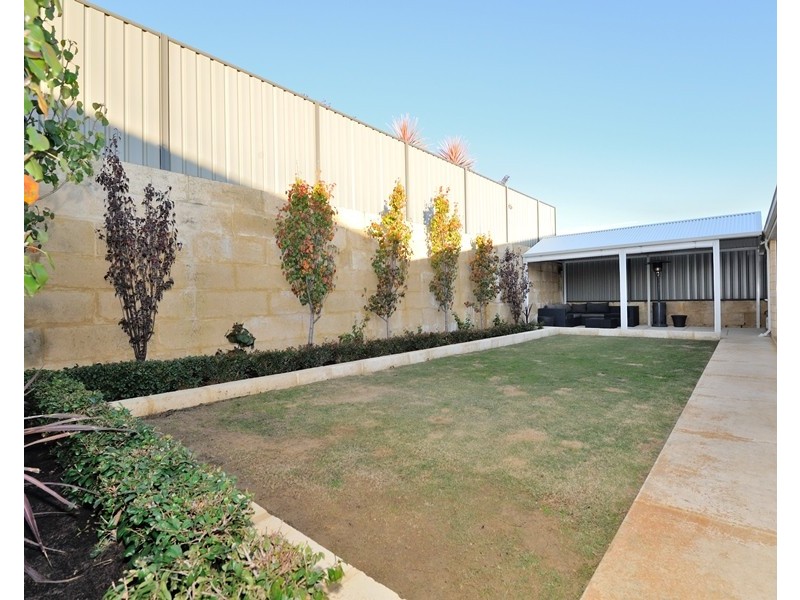 4 Cervantes Avenue, Baldivis WA 6171