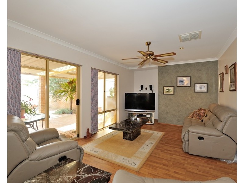 4 Cutlass Place, Safety Bay WA 6169