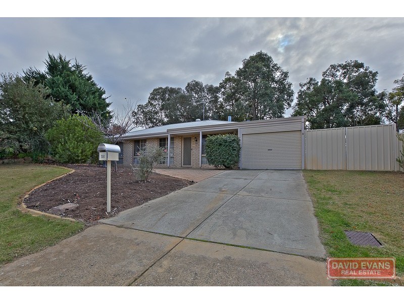 28 Judges Gardens, Leda WA 6170