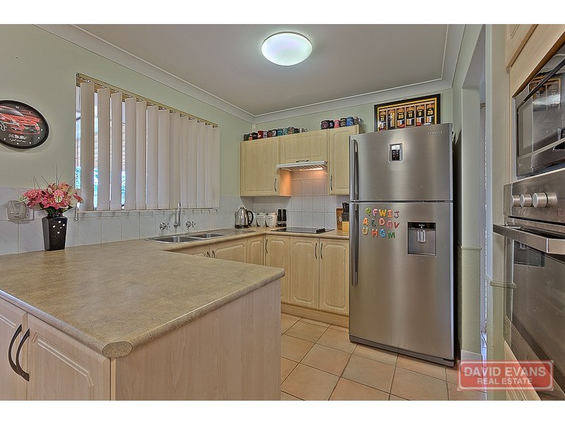 28 Judges Gardens, Leda WA 6170