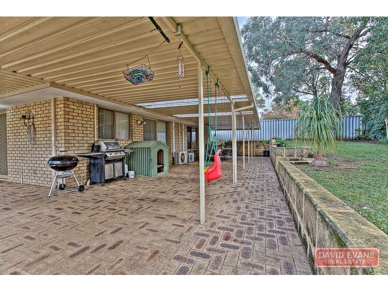 28 Judges Gardens, Leda WA 6170