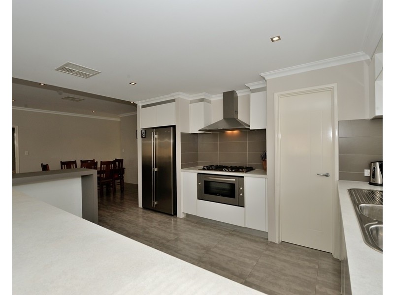 6 Pavonia Parade, Baldivis WA 6171