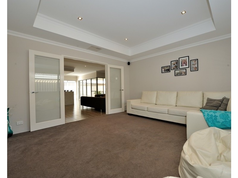 6 Pavonia Parade, Baldivis WA 6171