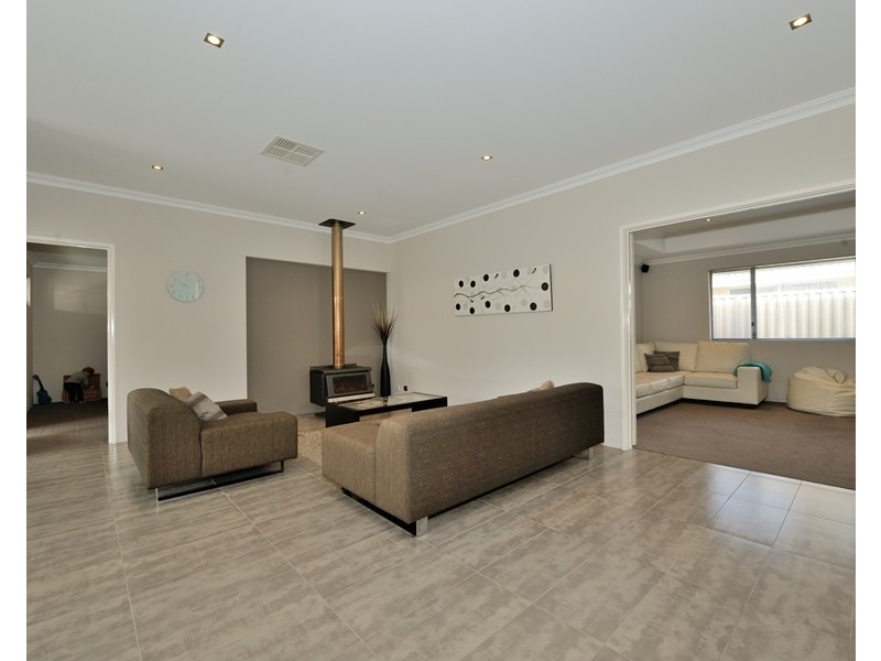 6 Pavonia Parade, Baldivis WA 6171