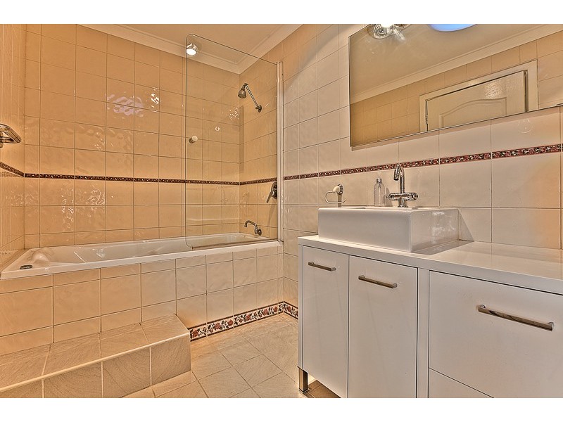 23 Heaton Way, Safety Bay WA 6169