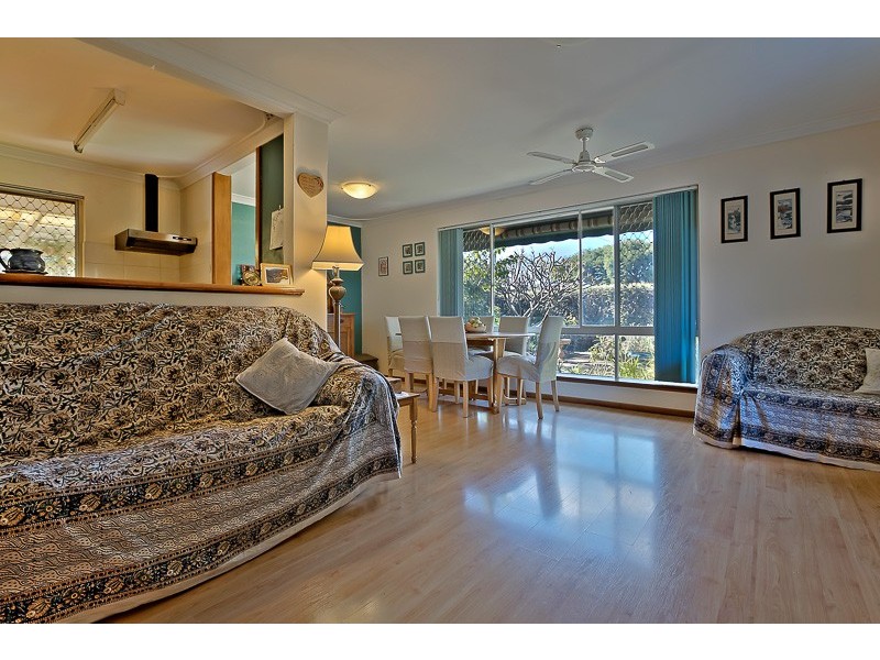 23 Heaton Way, Safety Bay WA 6169