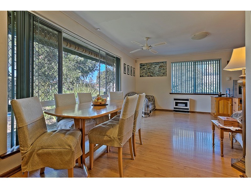 23 Heaton Way, Safety Bay WA 6169