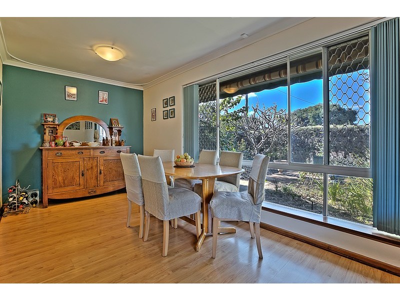 23 Heaton Way, Safety Bay WA 6169